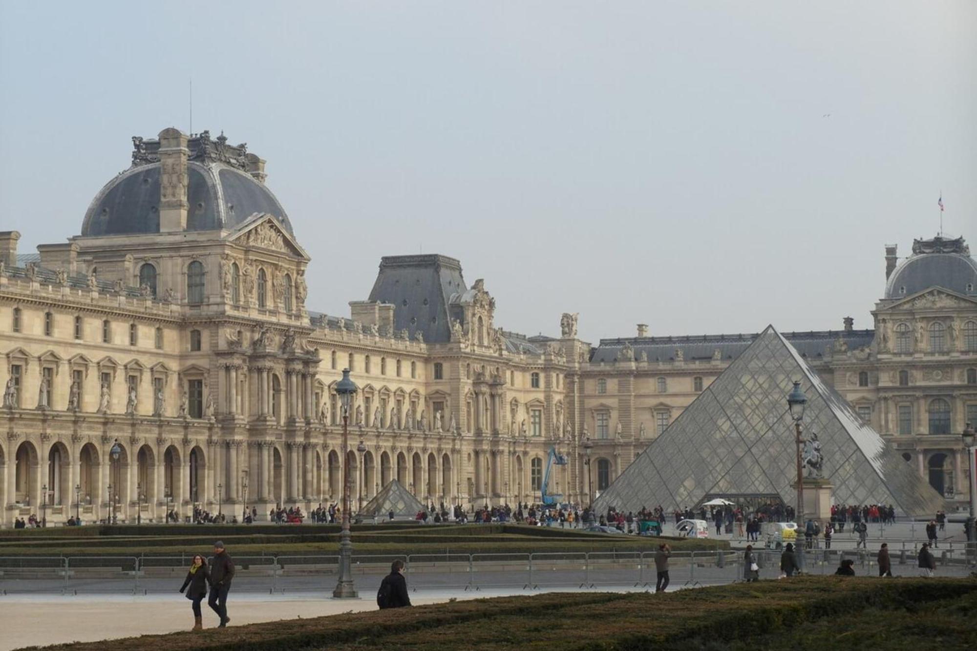 Louvre Parisian Duplex París Exterior foto